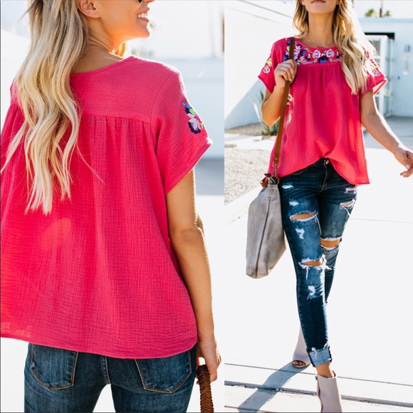 Embroidered floral top! - Picture 2 of 6